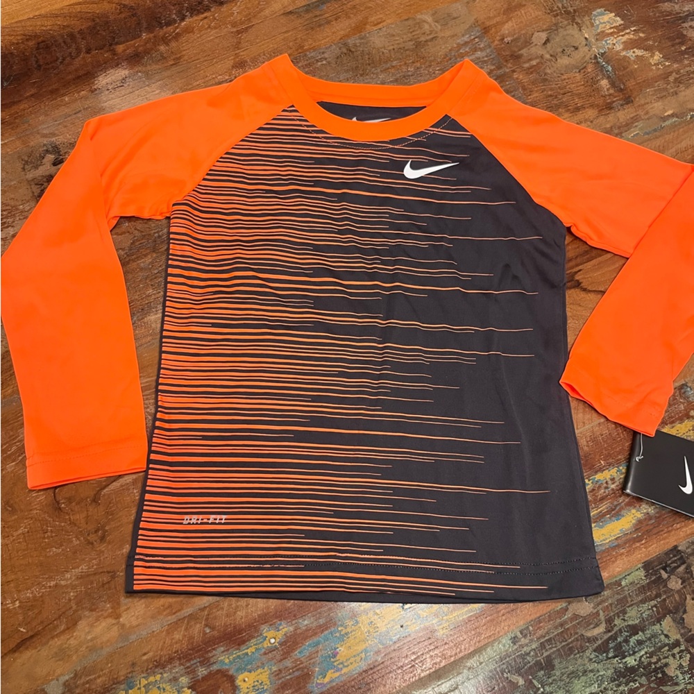 NWT Nike Toddler Boys Athletic Tee